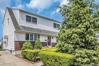 Great opportunity to own a detached two family offering - photo 2