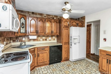 Great opportunity to own a detached two family offering - photo 10