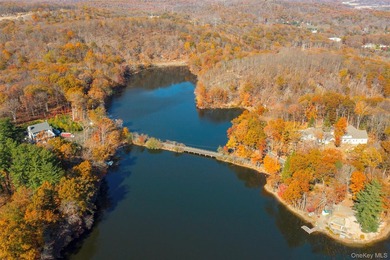 Set within the prestigious gated community of Pierson Lakes - photo 8