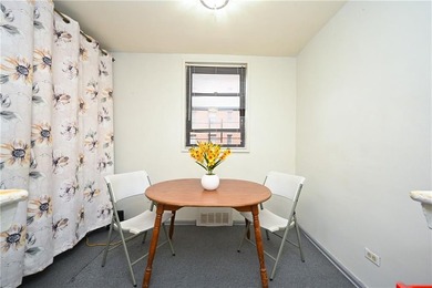 WHY RENT WHEN YOU CAN OWN?! Welcome to this spacious 1-bedroom - photo 9