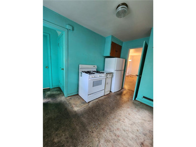 Are you ready to make your mark on this gem? Located near - photo 2