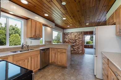 This is your change to own this immaculately maintained large - photo 11