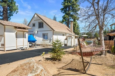 Discover the perfect blend of classic A-frame woodwork and - photo 4