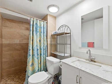 2-bedroom, 2-bath unit in the Palms building, Waikiki. The - photo 9
