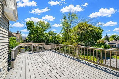 Welcome To This Spacious And Sun-Filled 4-Bedroom, 2-Bath - photo 31