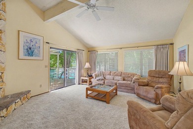 Waterfront Mountain Retreat on the Pond !! Enjoy the best of - photo 5