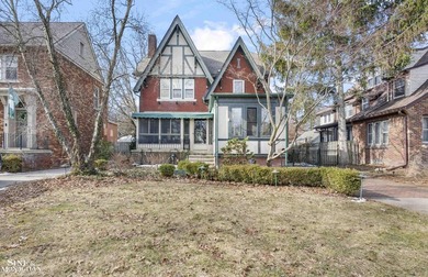 Lake Saint Clair Home For Sale in Grosse Pointe Park Michigan