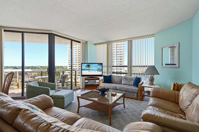 This bright and fresh 2-bedroom Gulf-front unit has been - photo 2