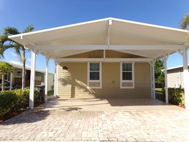 Motivated seller! 2018 Beauty-move-in ready and worry free! This - photo 1
