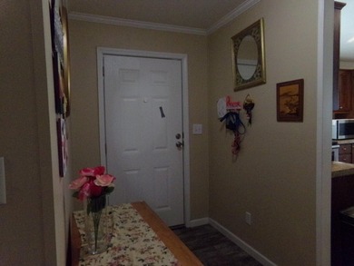 Motivated seller! 2018 Beauty-move-in ready and worry free! This - photo 2