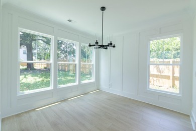 $10,000 in buyer's closing costs/prepaids and/or rate buy down - photo 15