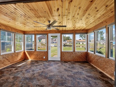 Charming Lakeside Retreat on Chapman Lake! Welcome to your cozy - photo 17