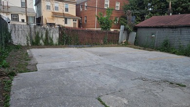 It has been managing very well and renovated recently whole - photo 9