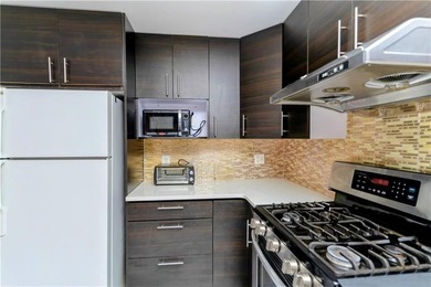 Spacious 1-bedroom condo located in a well-maintained complex in - photo 5