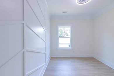 $10,000 in buyer's closing costs/prepaids and/or rate buy down - photo 35
