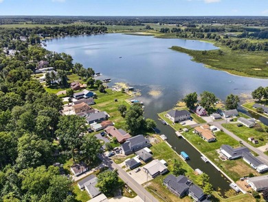 Charming Lakeside Retreat on Chapman Lake! Welcome to your cozy - photo 35