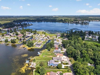 Charming Lakeside Retreat on Chapman Lake! Welcome to your cozy - photo 37
