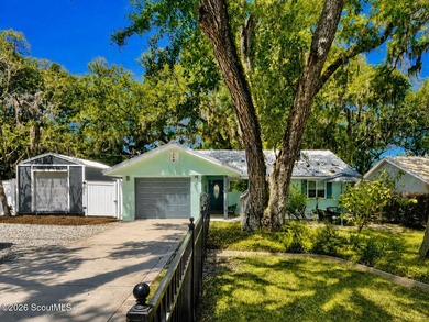Just under a mile from the beach, 207 Broadway St offers easy - photo 2