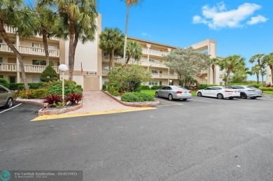 Lake Condo For Sale in Coconut Creek, Florida