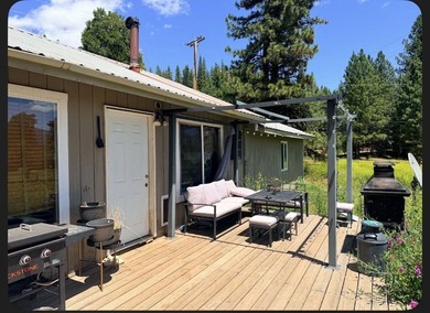 Beautiful property with stunning views of Mount Hough! This - photo 3