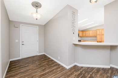 Welcome home to this beautifully maintained 3-bedroom, 2-bath - photo 6