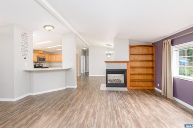 Welcome home to this beautifully maintained 3-bedroom, 2-bath - photo 7