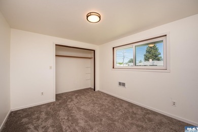 Beautiful four bedroom, 1896 sq. ft. home for sale in Sequim! - photo 8