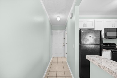Welcome to Unit 109 in Eagle Lake, a beautifully updated - photo 11