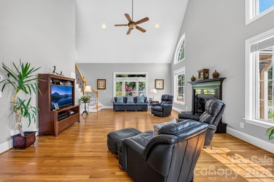 Welcome home to this stunning, all-brick custom-built residence - photo 21