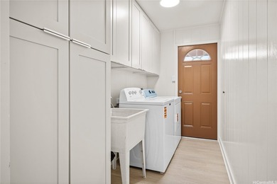 This one's a gem w/wonderful neighbors. Turn-key, move in ready - photo 21