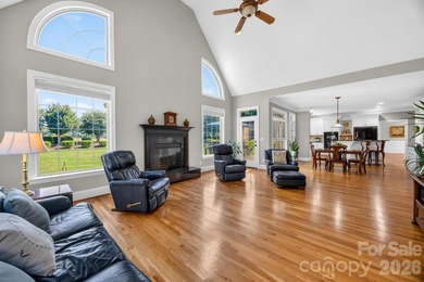 Welcome home to this stunning, all-brick custom-built residence - photo 23