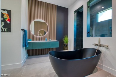 STUNNING CONTEMPORARY RESIDENCE ON BAYSHORE AVENUE! Boaters' - photo 30