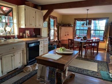 Welcome to this charming Lake Almanor West home, offering three - photo 3