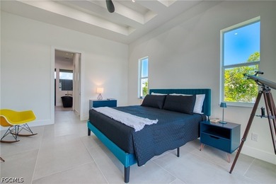 STUNNING CONTEMPORARY RESIDENCE ON BAYSHORE AVENUE! Boaters' - photo 35