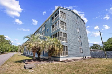 Welcome to Unit 109 in Eagle Lake, a beautifully updated - photo 37