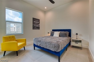 STUNNING CONTEMPORARY RESIDENCE ON BAYSHORE AVENUE! Boaters' - photo 37