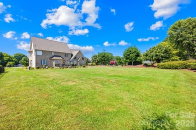 Welcome home to this stunning, all-brick custom-built residence - photo 39