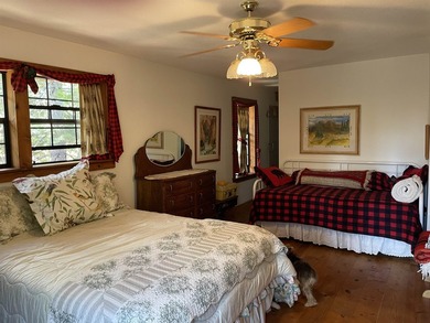 Welcome to this charming Lake Almanor West home, offering three - photo 10