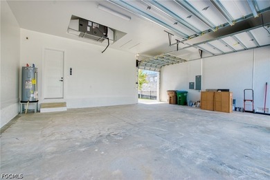STUNNING CONTEMPORARY RESIDENCE ON BAYSHORE AVENUE! Boaters' - photo 45