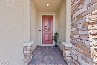 Welcome to this beautifully maintained home with 3 car garage - photo 5