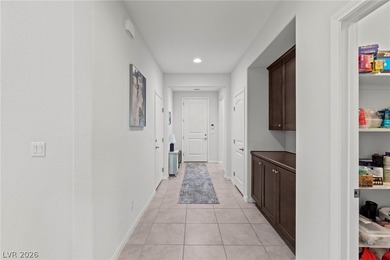 Welcome to this beautifully maintained home with 3 car garage - photo 7