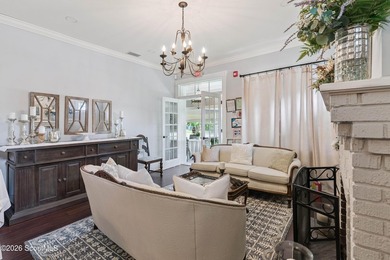 Exceptional opportunity to own a beautifully renovated, turnkey - photo 6