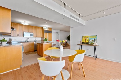 Welcome to Moana Pacific! This turnkey 2-bedroom, 2-bath