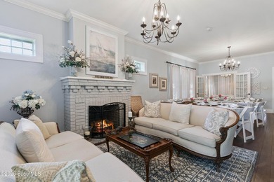 Exceptional opportunity to own a beautifully renovated, turnkey - photo 8