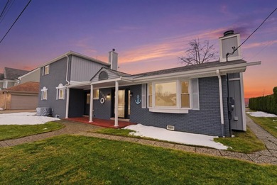 Lake Saint Clair Home For Sale in New Baltimore Michigan