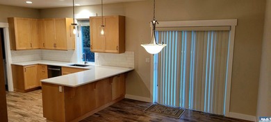 SELLER IS OFFERING FIVE THOUSAND DOLLARS TOWARD BUYERS CLOSING - photo 12