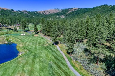 Panoramic views of the 18th hole and golf course fairway - photo 2