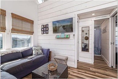 Welcome to your coastal escape in the desirable Roy Carpenter's - photo 15
