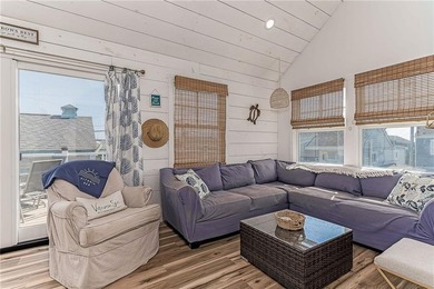 Welcome to your coastal escape in the desirable Roy Carpenter's - photo 16