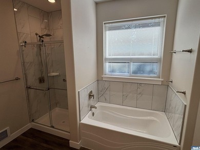 SELLER IS OFFERING FIVE THOUSAND DOLLARS TOWARD BUYERS CLOSING - photo 17